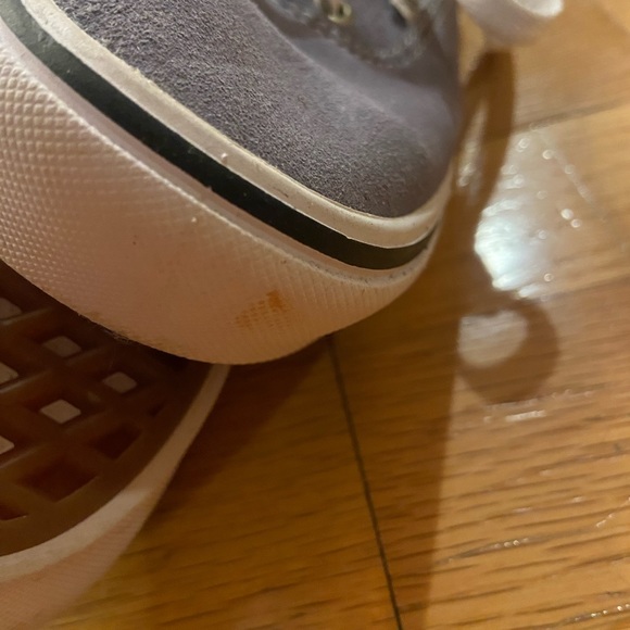 Vans - Picture 4 of 6